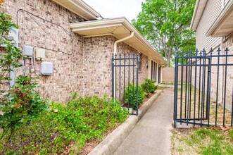 2602 Centaurus Dr in Garland, TX - Building Photo - Building Photo