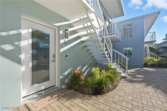 609 12th Ave S in Naples, FL - Building Photo - Building Photo