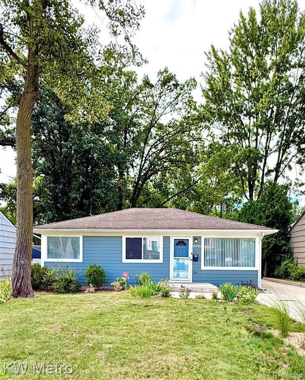 15925 W 14 Mile Rd in Beverly Hills, MI - Building Photo - Building Photo