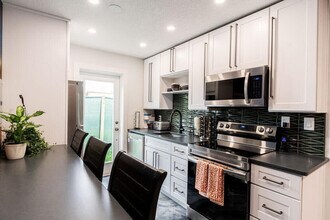 400 S Atlantic Ave in Cocoa Beach, FL - Building Photo - Building Photo