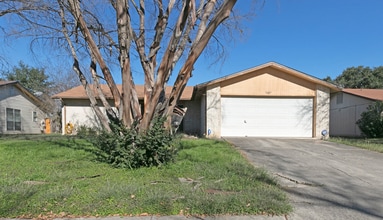 5207 Tom Stafford Dr in San Antonio, TX - Building Photo - Building Photo