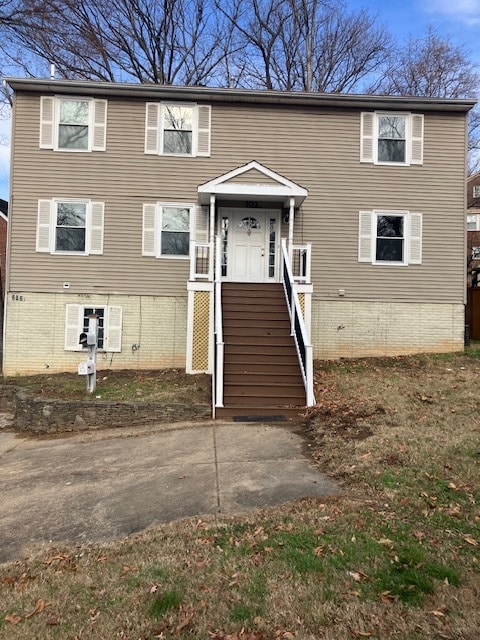 property at 702 Hudson Ave