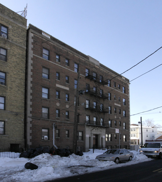 Anna Apartments in Elizabeth, NJ - Foto de edificio - Building Photo