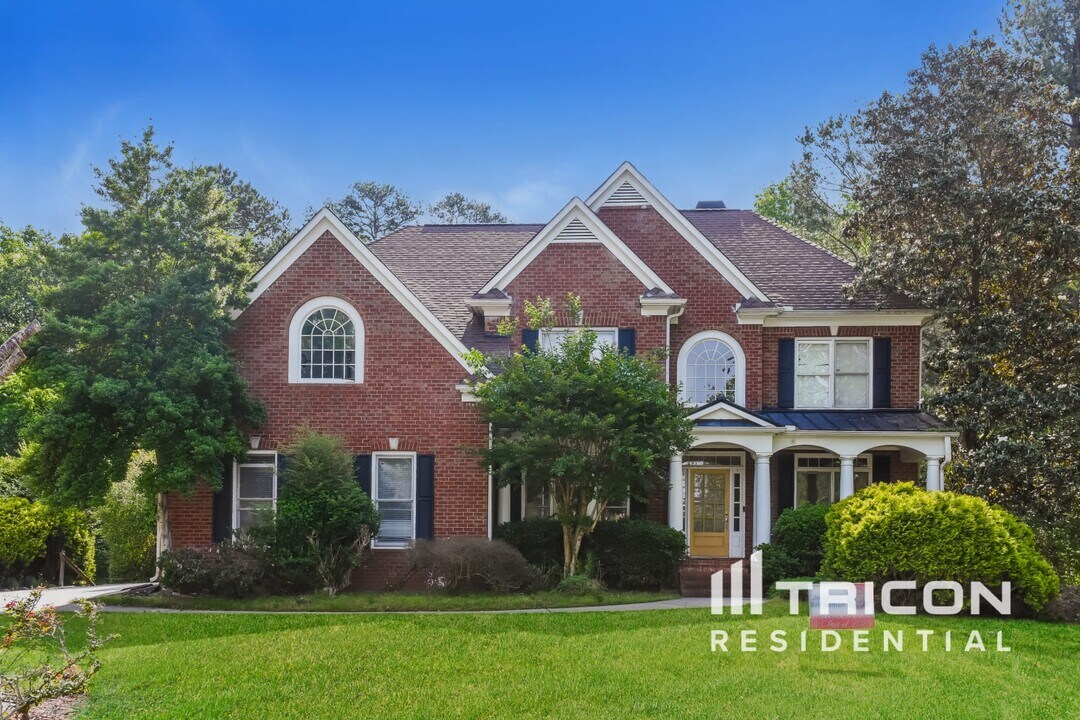 109 Hampshire Trace in Tyrone, GA - Building Photo