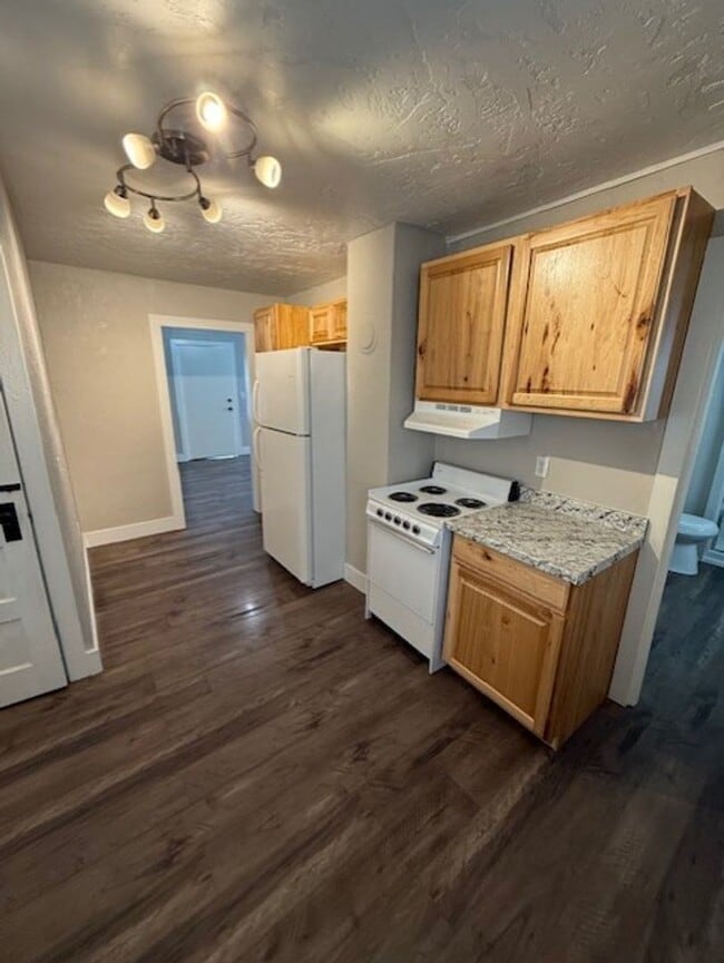 112 Billings Ave in Cle Elum, WA - Building Photo - Building Photo