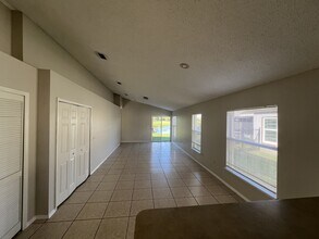 13226 Glenbarrow Ct in Orlando, FL - Building Photo - Building Photo