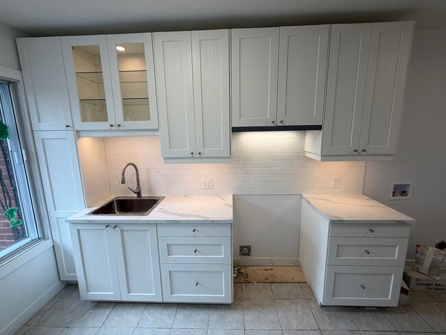 property at 5144 Beaubien Rue E
