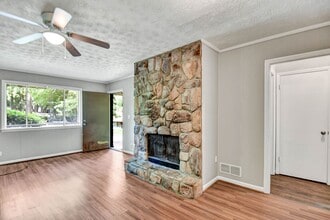 80 Cedar Dr in Watkinsville, GA - Building Photo - Building Photo