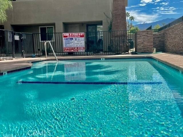 44220 San Pablo Ave, Unit 4 in Palm Desert, CA - Foto de edificio - Building Photo