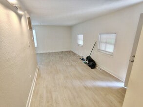 4402 Pine Brook Ct in Dayton, OH - Building Photo - Building Photo