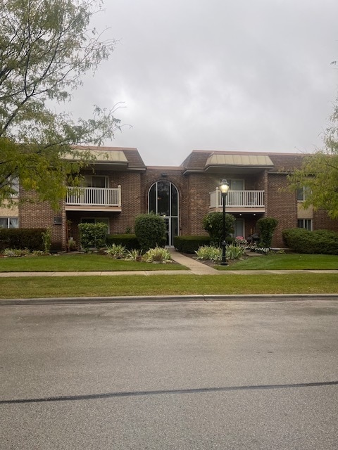 902 W Alleghany Dr