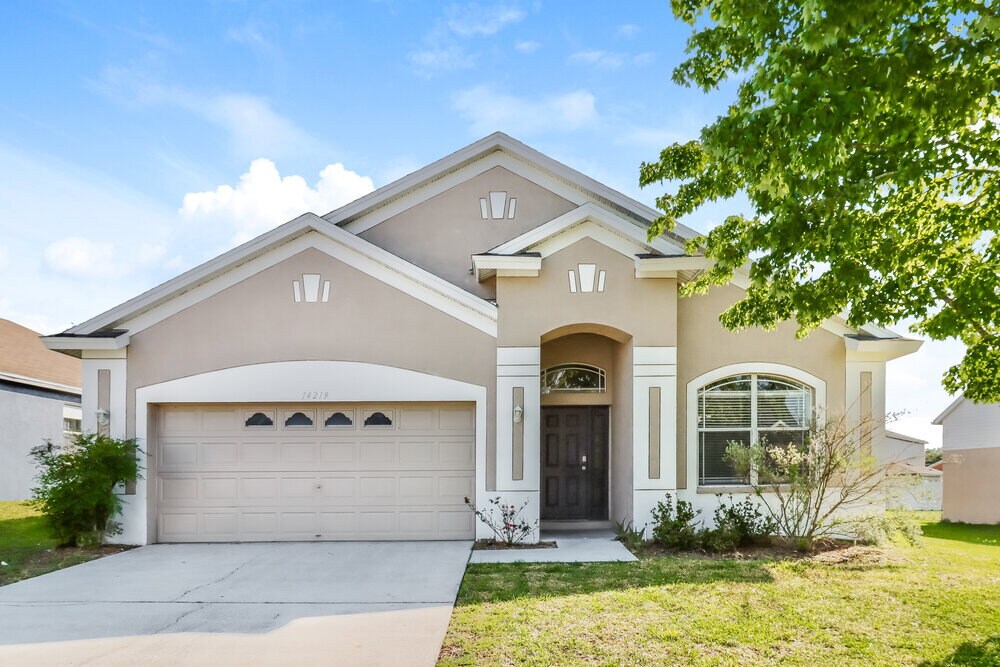 14219 Holly Hammock Ln in Brooksville, FL - Building Photo