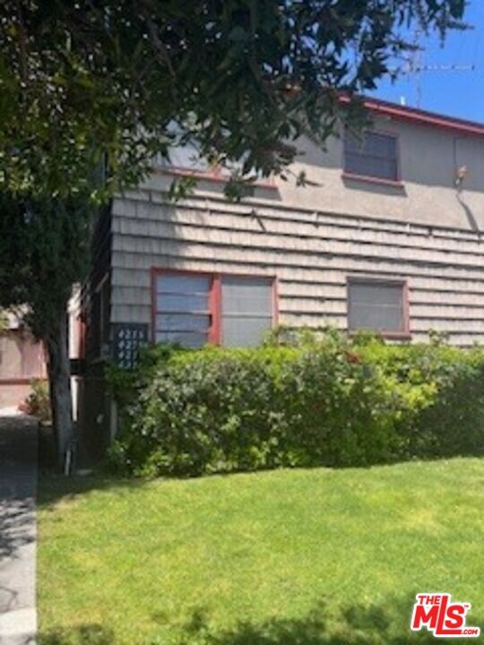 4277 Tujunga Ave in Los Angeles, CA - Building Photo