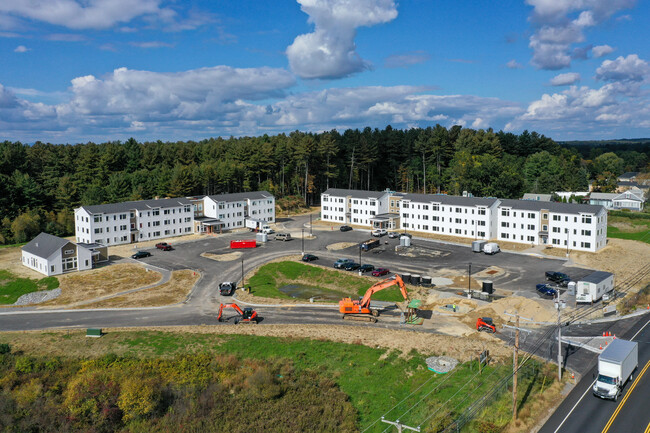 Friars Court in Hudson, NH - Foto de edificio - Other