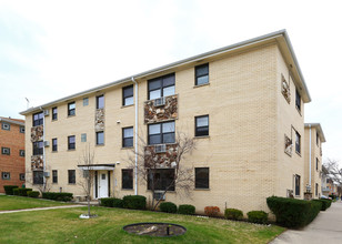 5525 N Delphia Ave in Chicago, IL - Building Photo - Building Photo