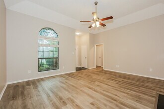 508 Pleasant Valley Dr in Burleson, TX - Building Photo - Building Photo