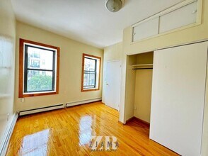 545 5th Ave in Brooklyn, NY - Foto de edificio - Building Photo