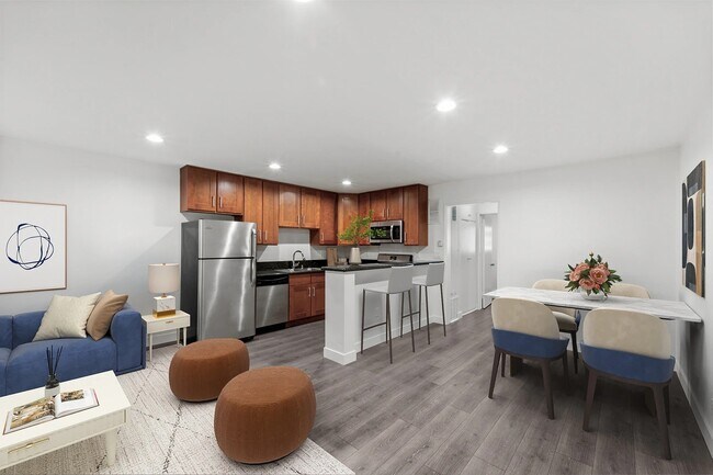 property at 925 W 30th St