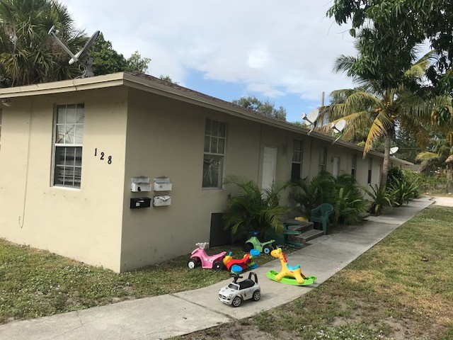 Fourplex at Riviera Beach in Riviera Beach, FL - Building Photo - Other