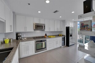 4108 W Palm Aire Dr in Pompano Beach, FL - Building Photo