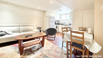 1727 Pharmacy Av in Toronto, ON - Building Photo - Building Photo