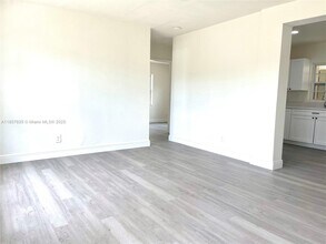 1004 SW 24th Ave in Fort Lauderdale, FL - Building Photo - Building Photo