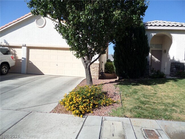 property at 688 Pansy Pl