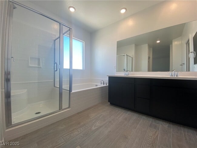 8846 Sasquatch Run Ave in Las Vegas, NV - Building Photo - Building Photo