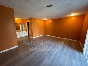 1552 Sacramento Dr in Merced, CA - Building Photo - Building Photo