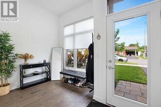 2710 Draper Ave in Ottawa, ON - Building Photo - Building Photo