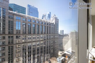 210 N Wells St in Chicago, IL - Building Photo - Building Photo
