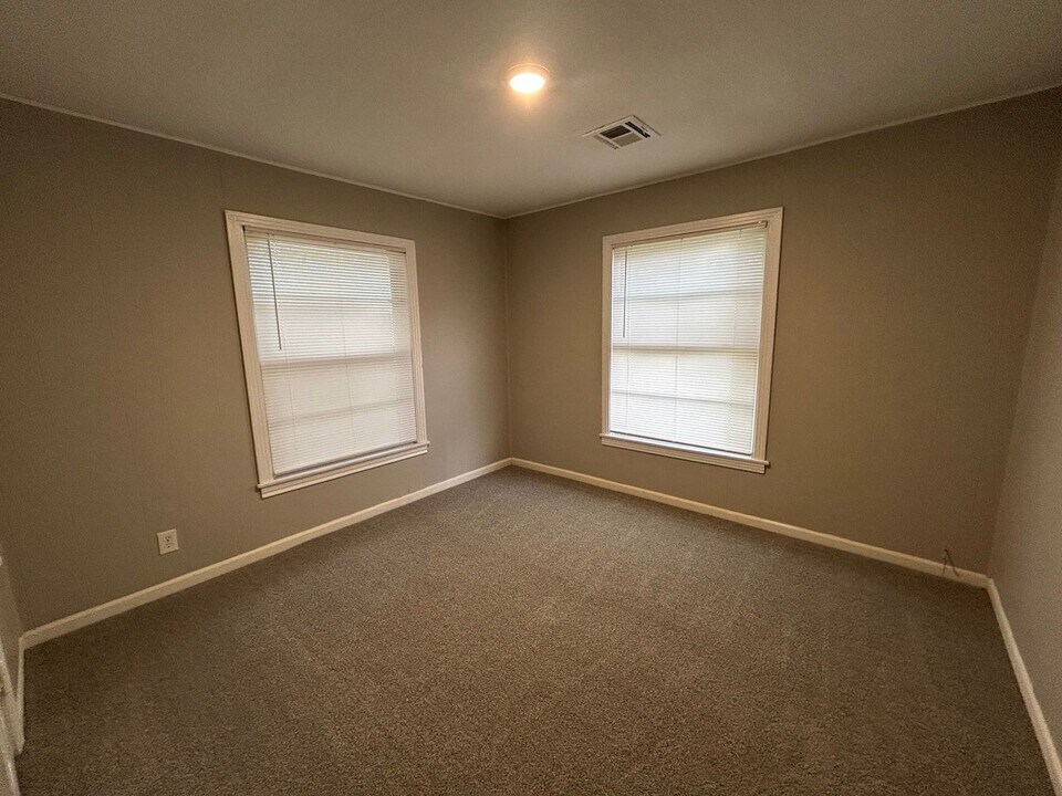 3837 N 20th St in Waco, TX - Building Photo
