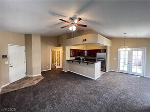 1725 Queen Victoria St, Unit 204 in Las Vegas, NV - Building Photo - Building Photo