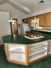 718 Mountain Rd NW, Unit B in Albuquerque, NM - Foto de edificio - Building Photo