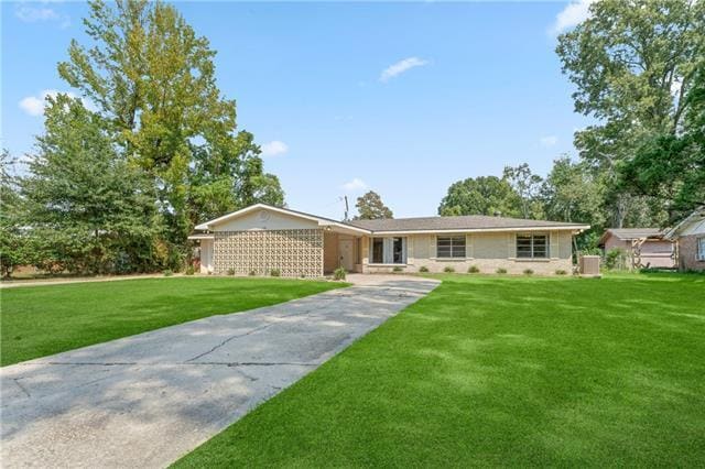 116 Sherry Dr in Hammond, LA - Foto de edificio - Building Photo