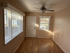 23 Elkwood Ave in Imperial Beach, CA - Building Photo - Building Photo