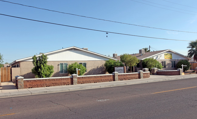 Roosevelt Place in Phoenix, AZ - Foto de edificio - Building Photo