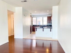 130 Via Sovana Via in Santee, CA - Building Photo - Building Photo