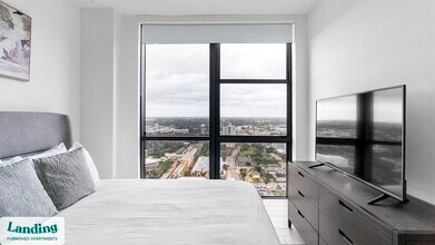 301 SW 1st Ave, Unit 3208 in Fort Lauderdale, FL - Foto de edificio - Building Photo