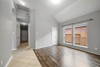24910 Crystal Stone Ln in Katy, TX - Building Photo - Building Photo