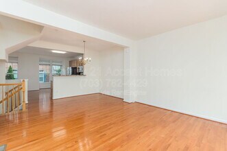 1030 Harrison Cir in Alexandria, VA - Building Photo - Building Photo