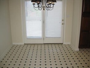 2561 Spring Valley Loop in Lexington, KY - Building Photo - Building Photo