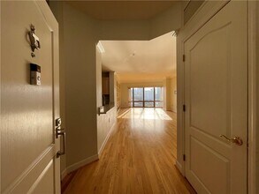 3475 Oak Valley Rd NE in Atlanta, GA - Building Photo - Building Photo