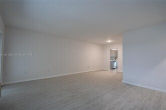 1185 98th St in Bay Harbor Islands, FL - Building Photo - Building Photo