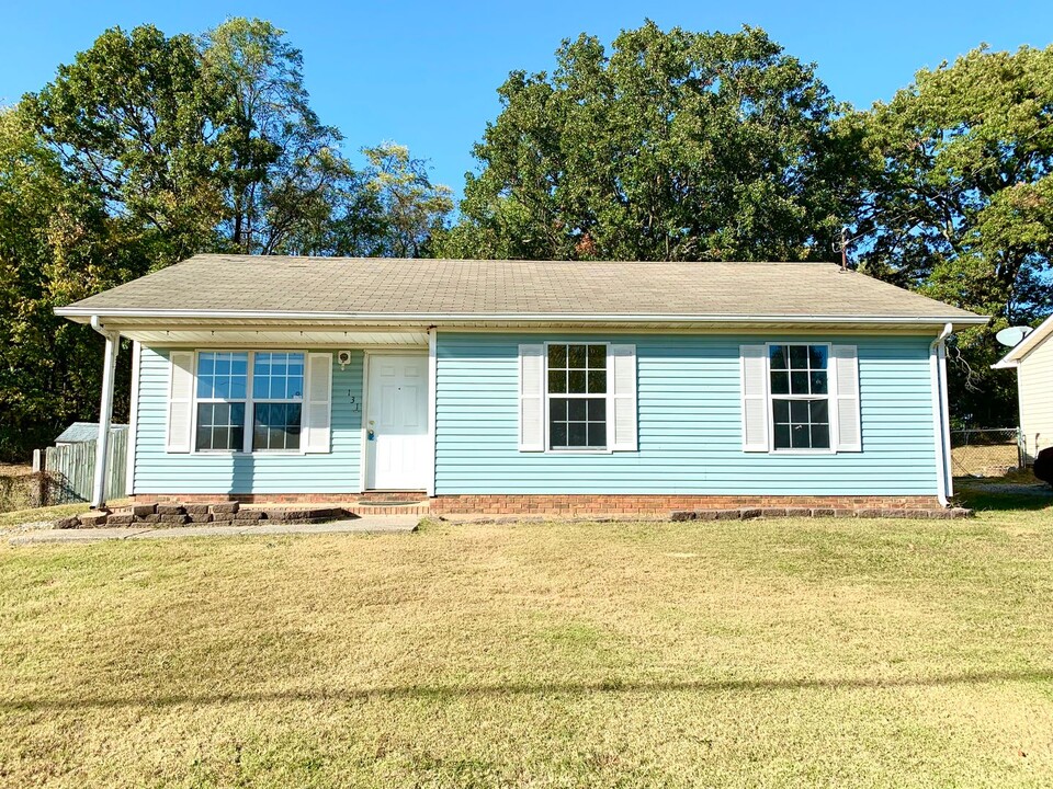 131 Gail St in Oak Grove, KY - Building Photo