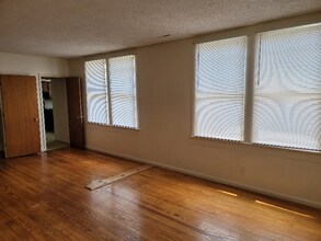 448 W Railroad Ave in Batesburg-leesville, SC - Building Photo - Building Photo