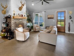 1011 Young Bend Rd in Weatherford, TX - Building Photo - Building Photo