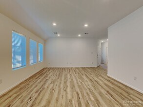 10511 Pineland Dr in Willis, TX - Building Photo - Building Photo