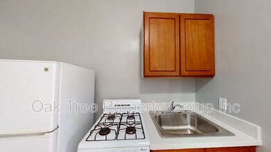 1607 2nd Ave in Oakland, CA - Building Photo - Building Photo