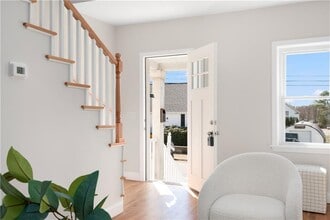 21 Mason Ave in Bristol, RI - Building Photo - Building Photo